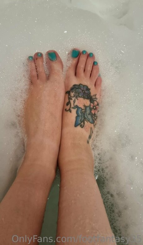 Naken lekkede OnlyFans-bilde av Footfantasy35