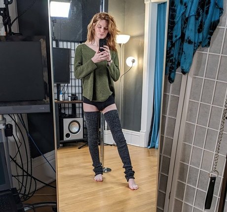 Обнаженная фотография утечки OnlyFans от Melody Lane