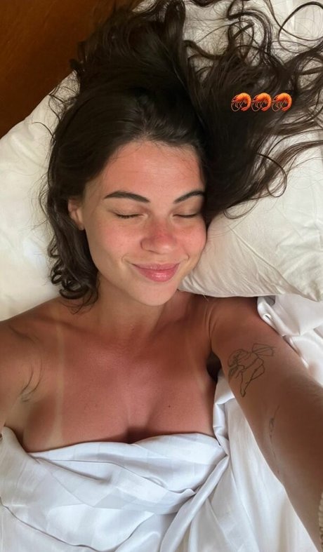 Naken lekkede OnlyFans-bilde av Miiriiamherrero
