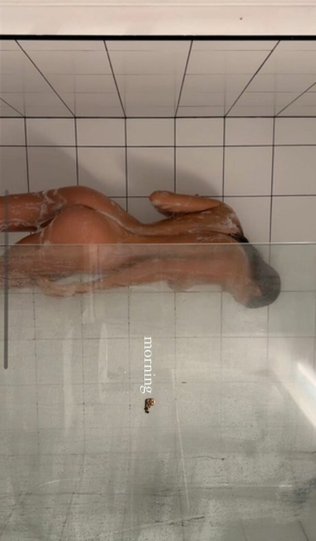 Naken lekkede OnlyFans-bilde av Anstasiia