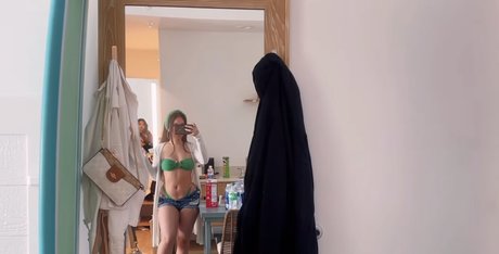 Foto desnuda filtrada de OnlyFans de Julianarmah