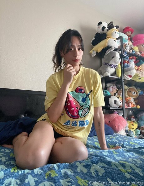 Naken lekkede OnlyFans-bilde av Monnietings