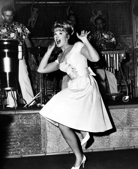 Connie Stevens OnlyFans泄露裸照