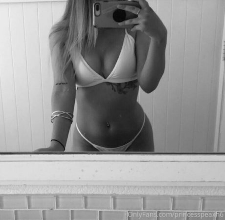 Naken läckt OnlyFans-bild av Princesspeaxh6