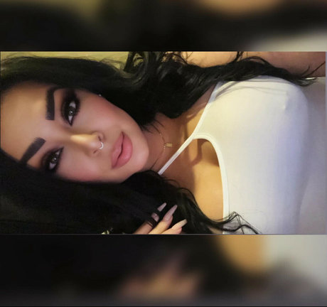 Nahá fotka uniklých OnlyFans od Misssandraa