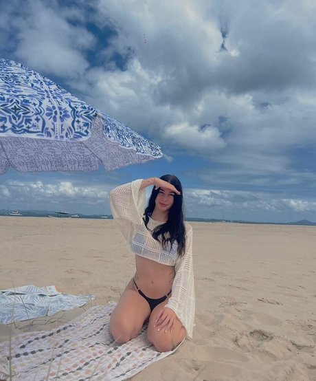 Nahá fotka uniklých OnlyFans od Lilyinnes