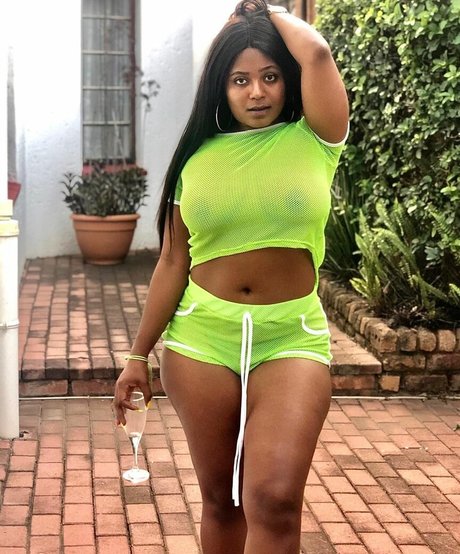 Bella Batista