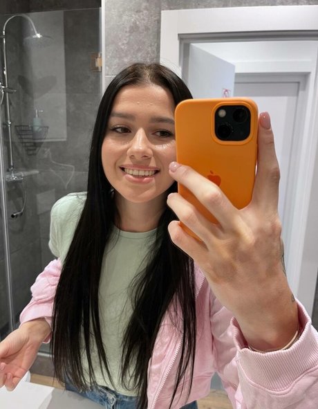 Emiliaaa