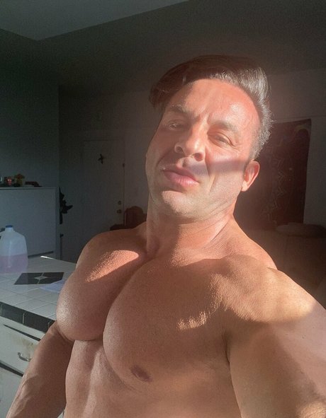 Naken lekkede OnlyFans-bilde av Virgy515