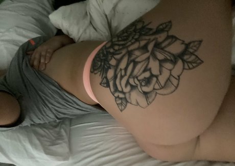 Foto di nudo di fuga di OnlyFans di Sadiefreeman