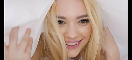 Nahá fotka uniklých OnlyFans od Kenna