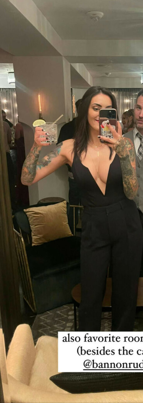 Nahá fotka uniklých OnlyFans od Wisalallen
