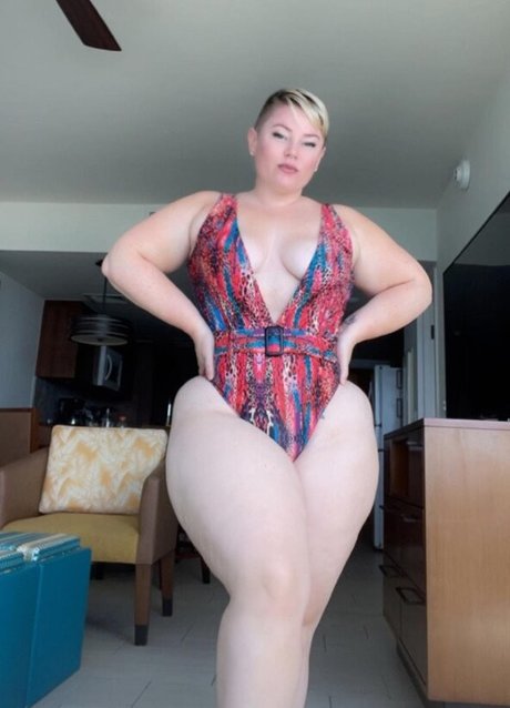 Caroline G OnlyFans 유출 누드 사진