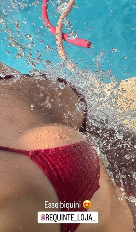 Naken läckt OnlyFans-bild av Paulinha Ludmec