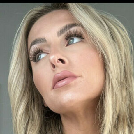 Foto nua vazada do OnlyFans de Thewifespot