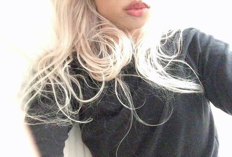 Naken lekkede OnlyFans-bilde av Tamakeri