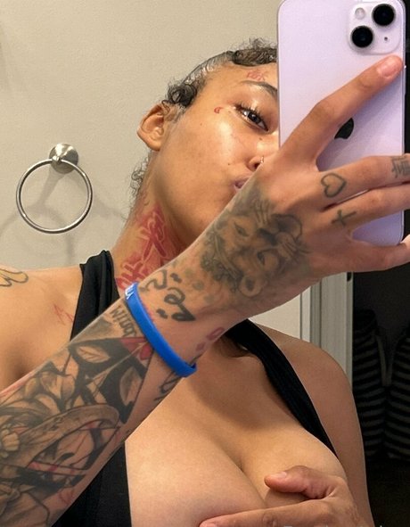 Nagie wyciekłe zdjęcie OnlyFans od Foreignasian