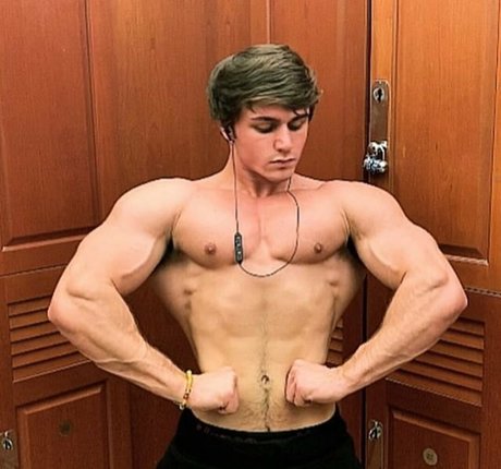 Nahá fotka uniklých OnlyFans od Jamietylerflex