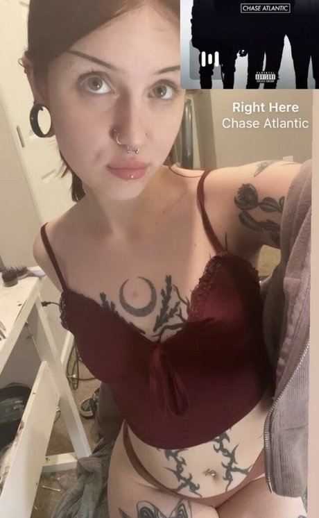 Nahá fotka uniklých OnlyFans od Axttie
