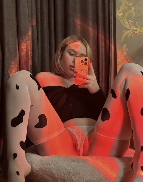 Naakte gelekte OnlyFans-foto van Valery