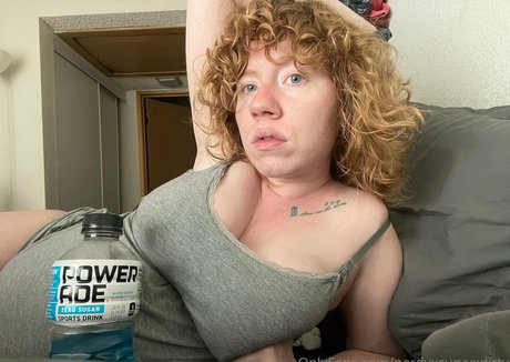 Nahá fotka uniklých OnlyFans od Nerdyxcurvyxdirty