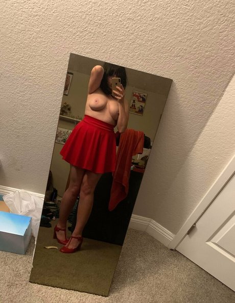 Обнаженная фотография утечки OnlyFans от Nerdyxcurvyxdirty