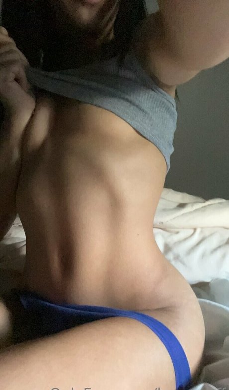 Naken lekkede OnlyFans-bilde av Bravosoff