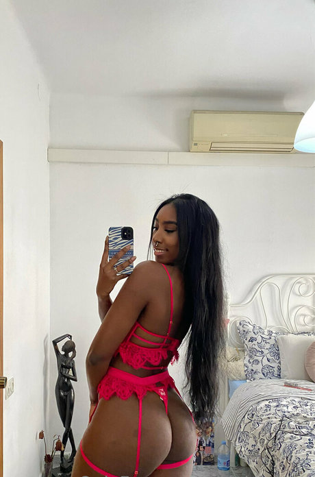 Ariel_brown
