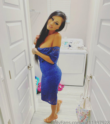 Nahá fotka uniklých OnlyFans od Ilovewillowlansky