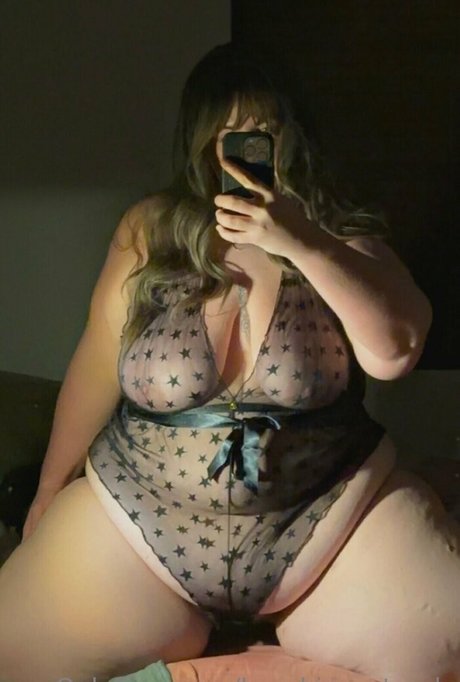 Naken läckt OnlyFans-bild av Heybignaturals