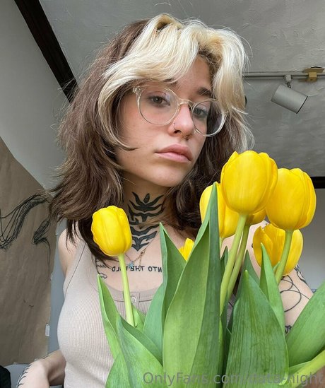 Nahá fotka uniklých OnlyFans od Datanight