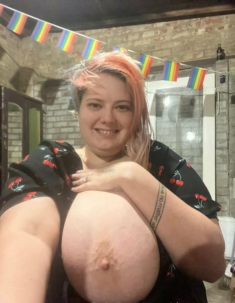 Nahá fotka uniklých OnlyFans od Doctorsybil