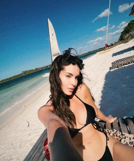 Thais Braz OnlyFans