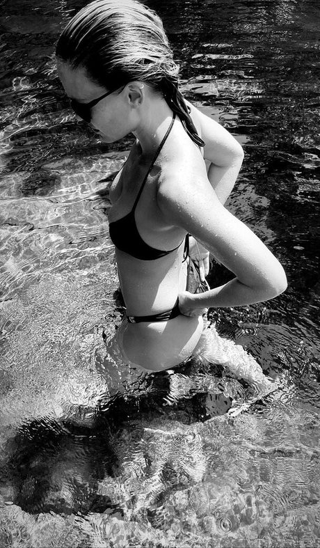 Nahá fotka uniklých OnlyFans od Bar Refaeli