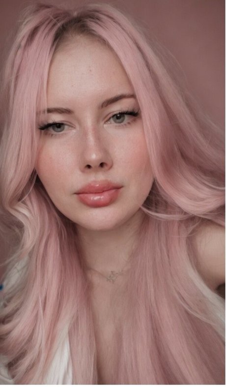 Nahá fotka uniklých OnlyFans od Traycee