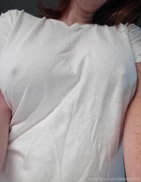 Nahá fotka uniklých OnlyFans od Deedeelynn