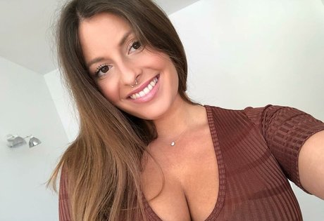 Nahá fotka uniklých OnlyFans od Zhanet Filipova