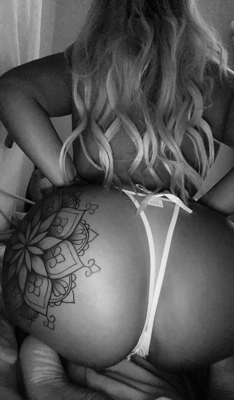 Naken lekkede OnlyFans-bilde av Chazbondsfield1