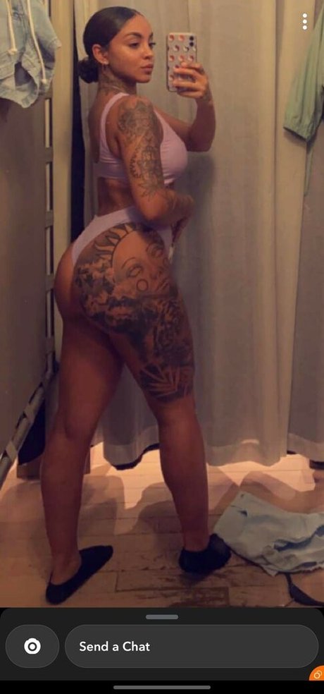 Nahá fotka uniklých OnlyFans od Bmariee3