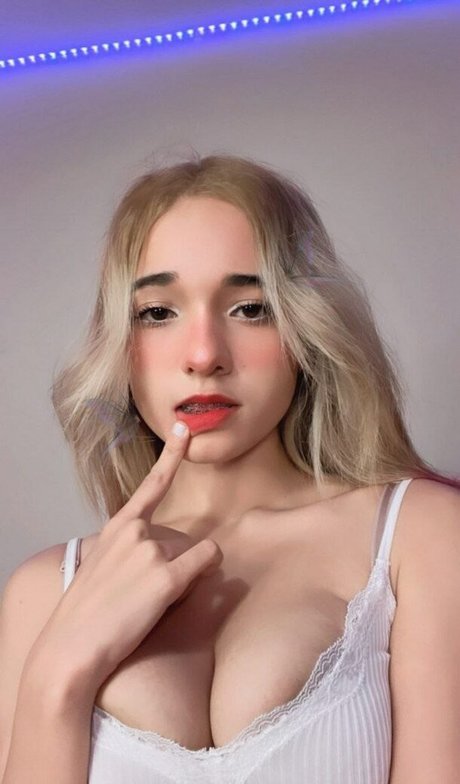 Nahá fotka uniklých OnlyFans od Amiisita