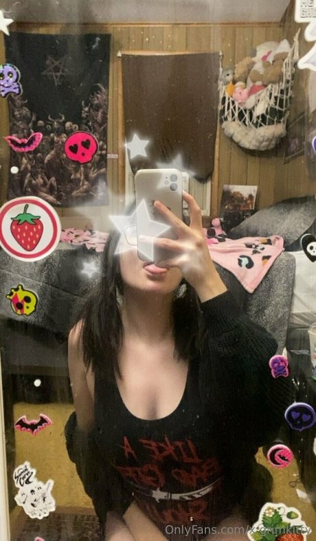 Foto di nudo di fuga di OnlyFans di Xgrimkitty