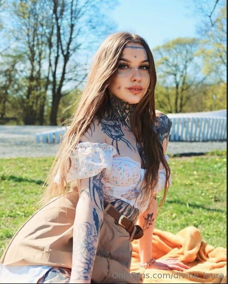 Divinelaura