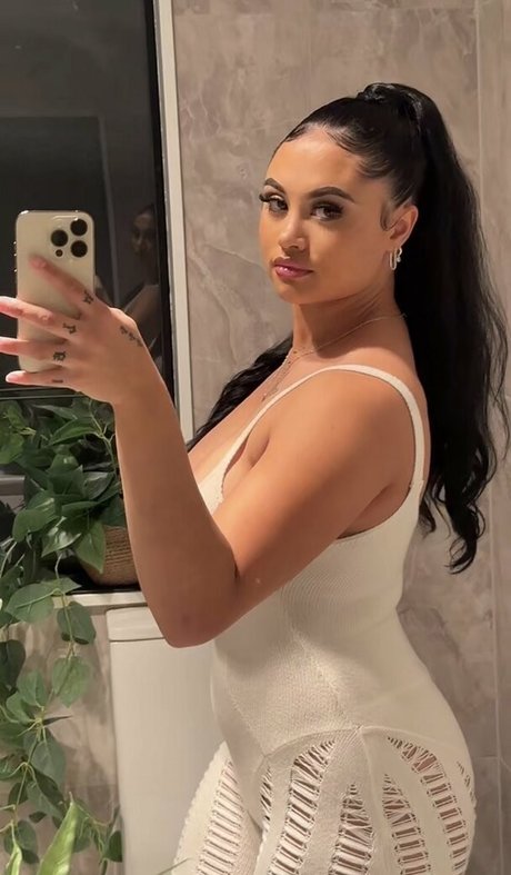 Taylaraywhite