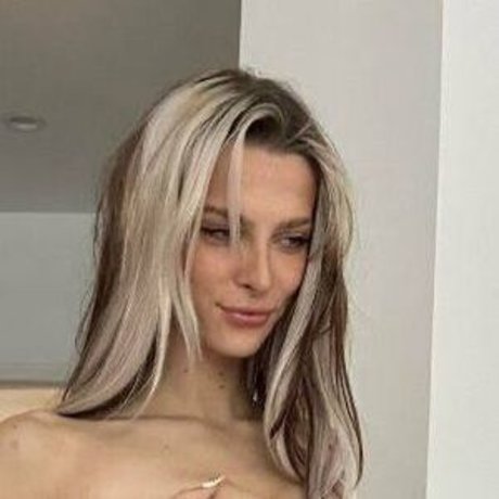Nøgent lækket OnlyFans-billede af Ashley Matheson