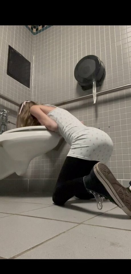 Trashydumbwhore