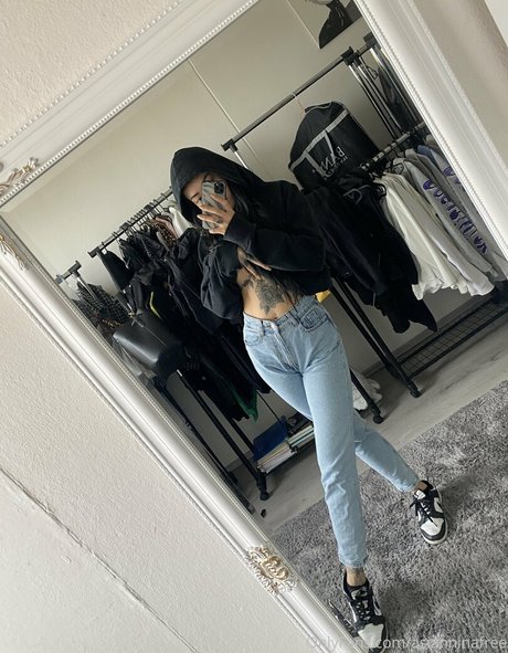 Asianiina