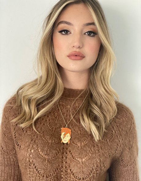 Bella Podaras