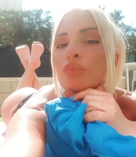 Nahá fotka uniklých OnlyFans od Loredana Modugno