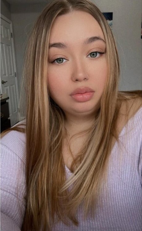 Naken lekkede OnlyFans-bilde av Tiara