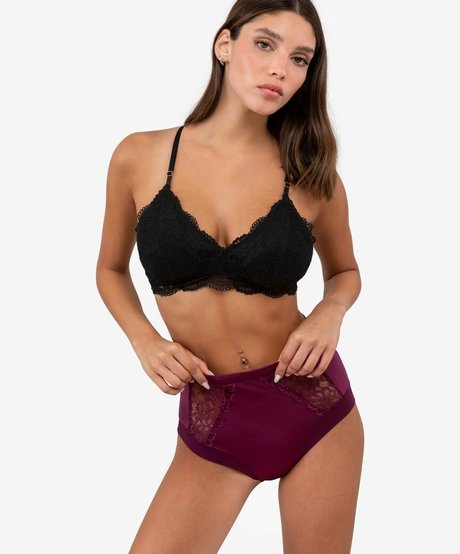 Naken lekkede OnlyFans-bilde av Yaheli Ovadya